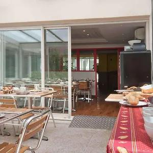 Апарт-отель Adagio Access Prado Perier, Марсель